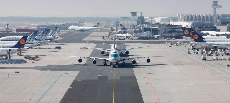 Rollverkehr auf Flughafenvorfeld