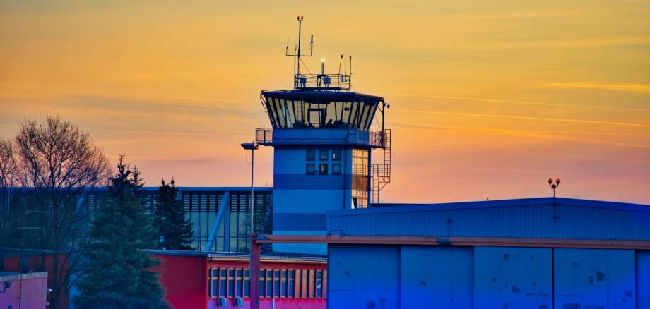 Tower am Flughafen Memmingen