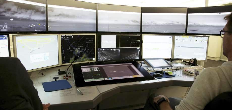 Remote Tower Control Arbeitsplatz