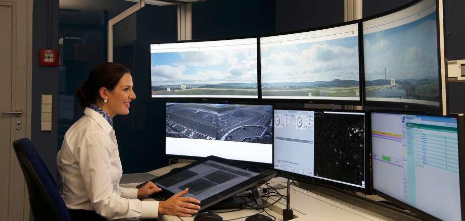 remote tower control workstation